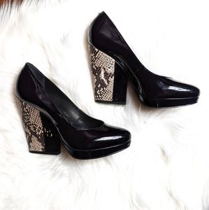 POUR le VICTORIE Brahms Snake SKIN Pumps